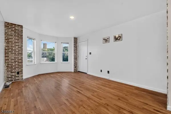 409 Halsey St, Newark City, NJ 07102