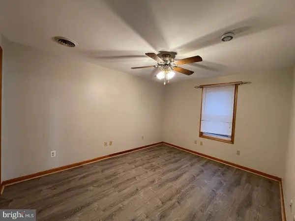 1 NEW JERSEY AVE, Pennsville, NJ 08070