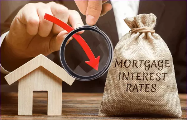 Mortgage Rates Just Saw Their Biggest Drop in a Year
