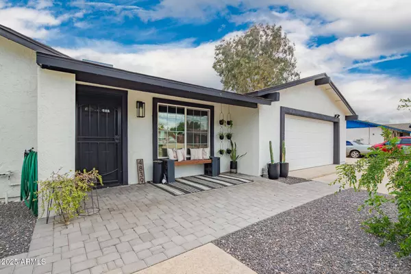 4839 W JUNIPER Avenue, Glendale, AZ 85306