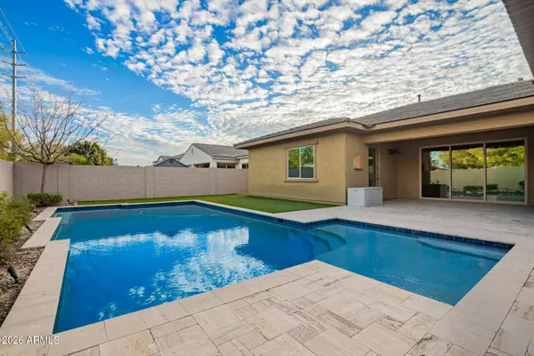 5283 S JOSHUA TREE Lane, Gilbert, AZ 85298