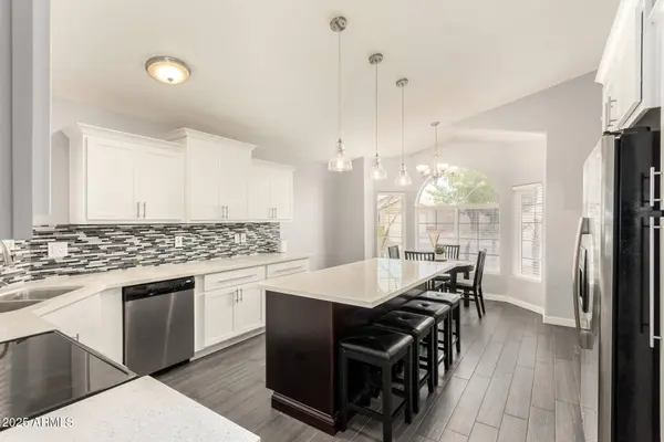 24 S WILLOW CREEK Street, Chandler, AZ 85225