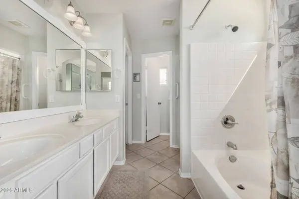 79 W GAIL Drive, Gilbert, AZ 85233