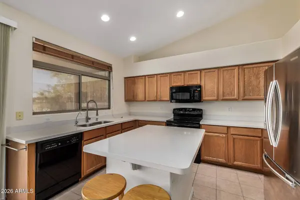 1038 S PALOMINO CREEK Drive, Gilbert, AZ 85296