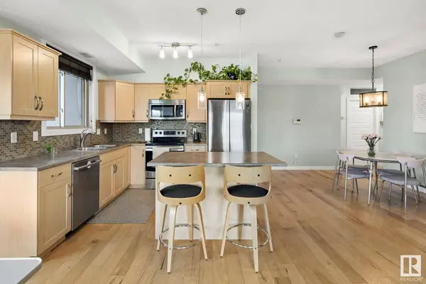 #305 8730 82 AV NW, Edmonton, AB T6C 0Z1