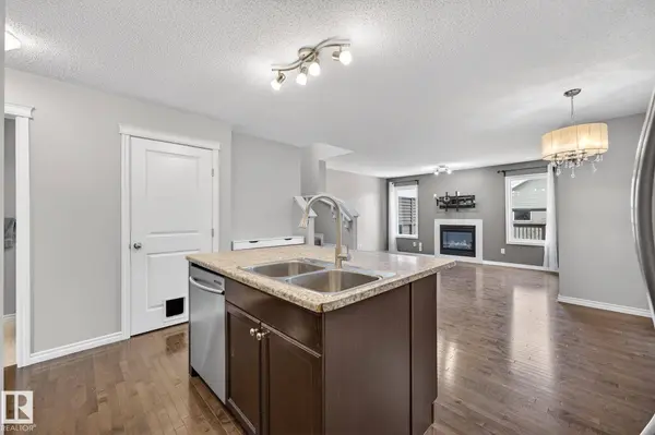 21406 94A AV NW, Edmonton, AB T5T 5X9