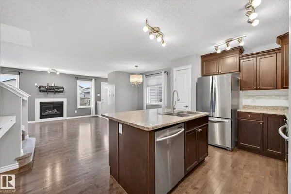 21406 94A AV NW, Edmonton, AB T5T 5X9