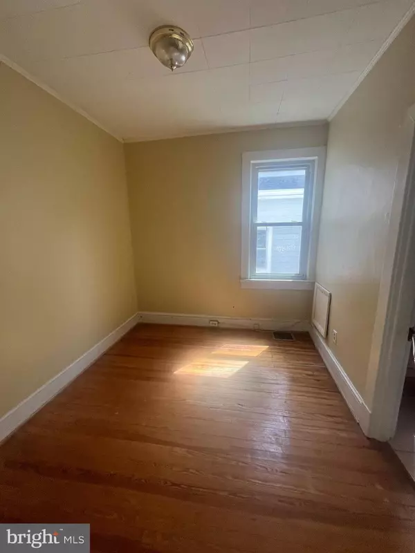 4212 KENNEDY ST, Hyattsville, MD 20781