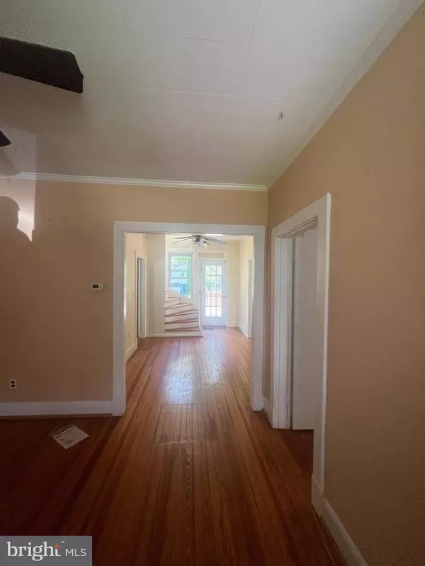 4212 KENNEDY ST, Hyattsville, MD 20781