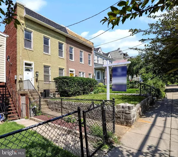 4208 4TH ST NW, Washington, DC 20011