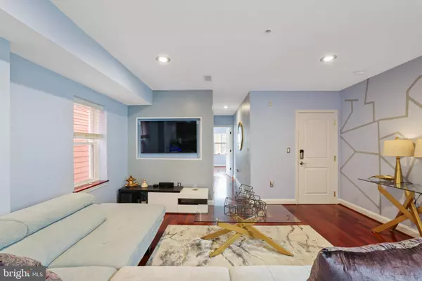 3579 WARDER ST NW #3, Washington, DC 20010