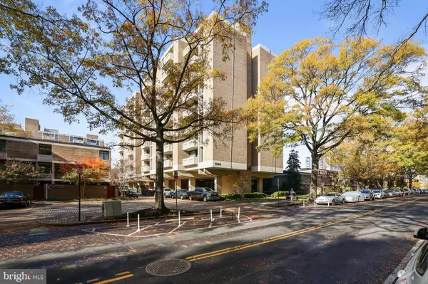 1245 4TH ST SW #E106, Washington, DC 20024