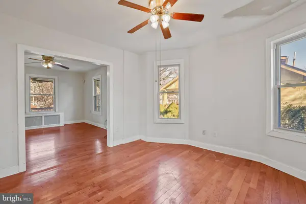 1811 LAWRENCE ST NE, Washington, DC 20018