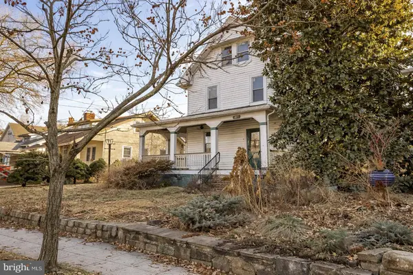 1811 LAWRENCE ST NE, Washington, DC 20018