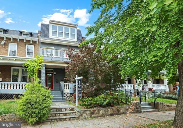 1732 BAY ST SE #1, Washington, DC 20003