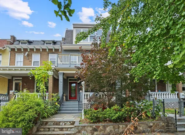 1732 BAY ST SE #1, Washington, DC 20003