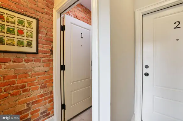 1732 BAY ST SE #1, Washington, DC 20003
