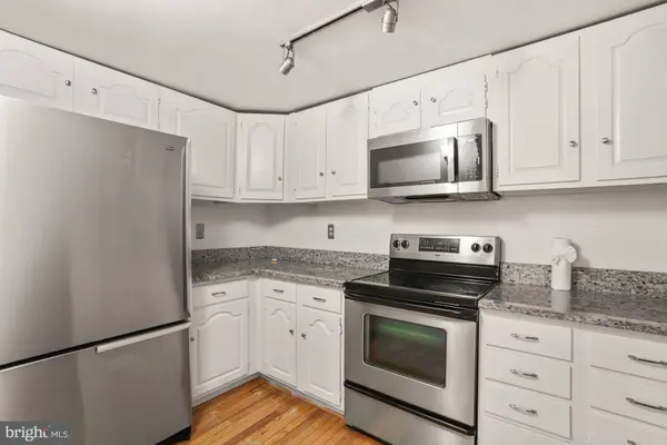 1236 ETON CT NW #T19, Washington, DC 20007