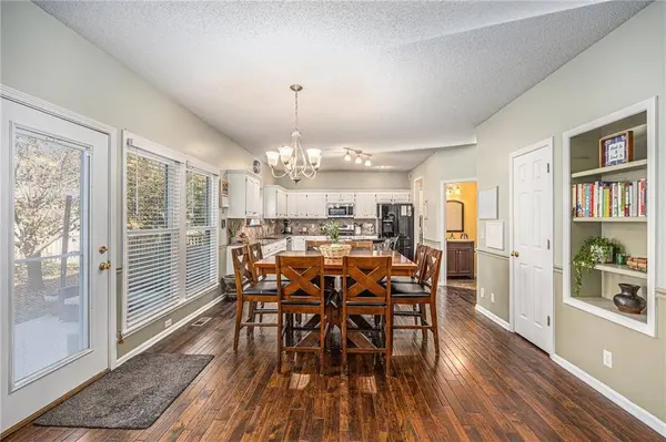 15150 W 153rd ST, Olathe, KS 66062