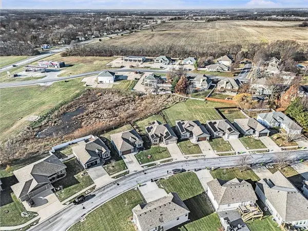 199 Tanner DR, Belton, MO 64012