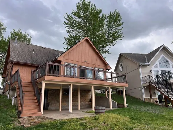 29320 W 153rd TER, Gardner, KS 66030