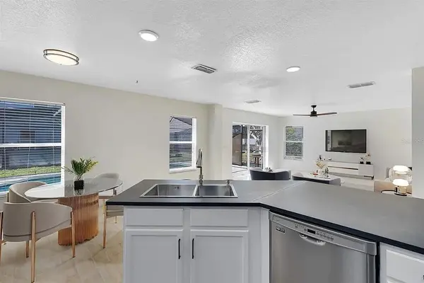 608 Abaco Ct, Kissimmee, FL 34746