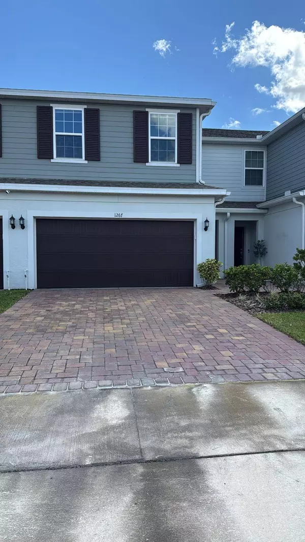 1267 Wispy Cypress Dr, Kissimmee, FL 34746