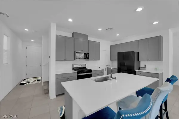 10223 Midnight Onyx ST, Las Vegas, NV 89141