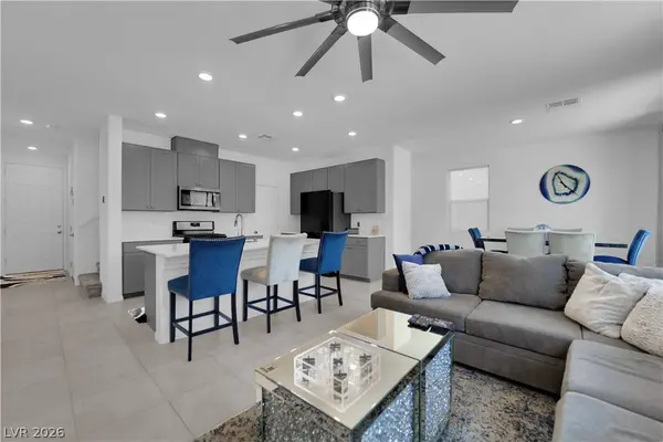 10223 Midnight Onyx ST, Las Vegas, NV 89141