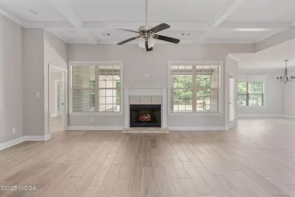 303 Collins Estate Avenue, Centerville, GA 31028