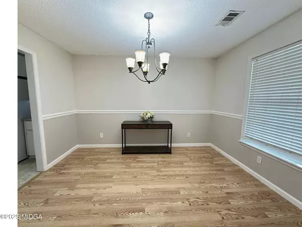 634 Old Perry Road, Kathleen, GA 31047