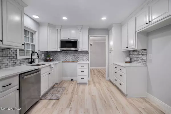 113 Colonial Road, Warner Robins, GA 31088