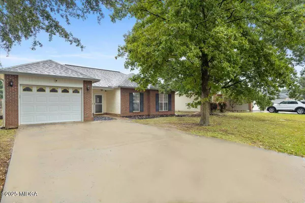 319 Tyson Glen Drive, Warner Robins, GA 31088