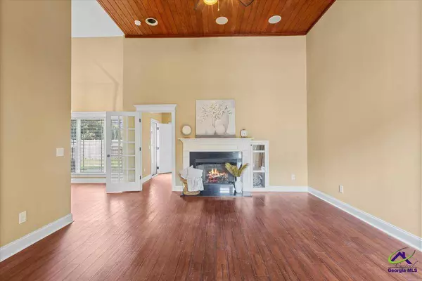 300 Cheshire Drive, Warner Robins, GA 31088