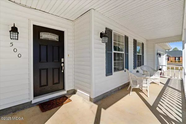 500 Greenview Court, Bonaire, GA 31005