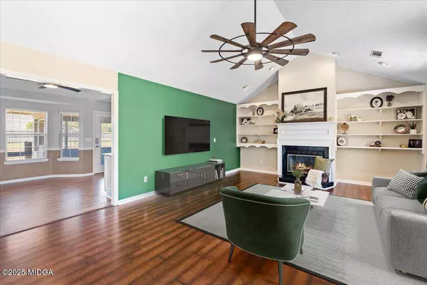 500 Greenview Court, Bonaire, GA 31005