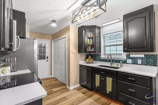 319 Tyson Glen Drive, Warner Robins, GA 31088