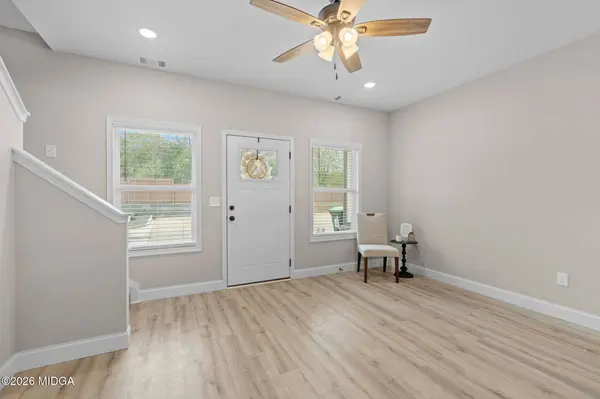 312 Beau Claire Circle, Byron, GA 31008