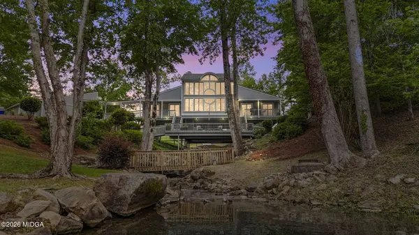 2354 Gwendale Drive E, Lizella, GA 31052