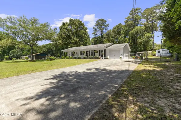 305 N Lake Drive, Perry, GA 31069