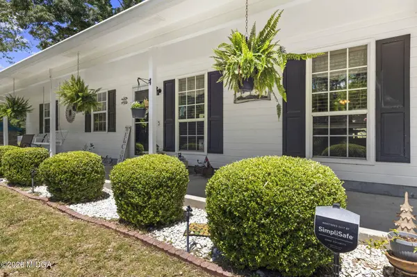 305 N Lake Drive, Perry, GA 31069