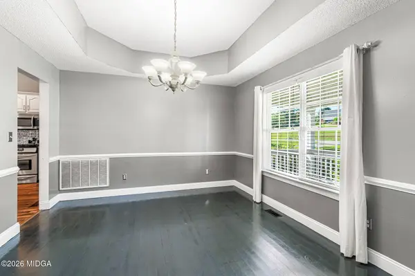 370 Twin Lakes Drive, Gray, GA 31032