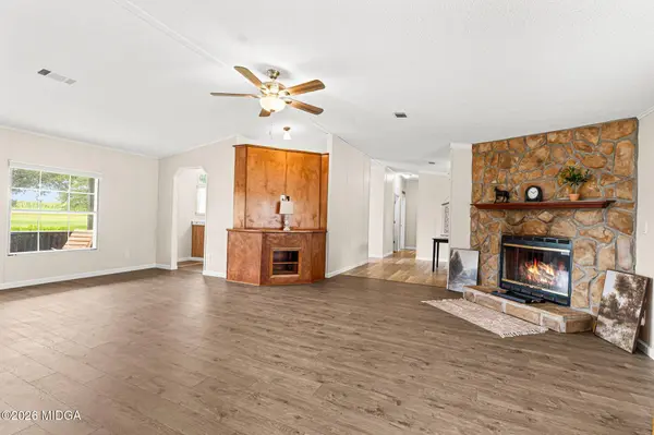 639 Grovania Road, Hawkinsville, GA 31036