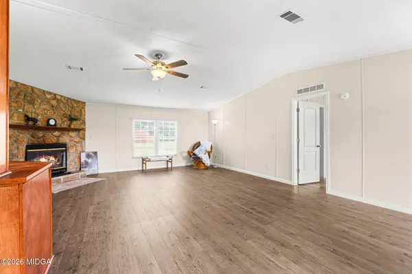 639 Grovania Road, Hawkinsville, GA 31036