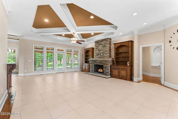 215 Little Hickory Drive, Lizella, GA 31052