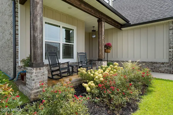 213 Old Hollow Way, Kathleen, GA 31047
