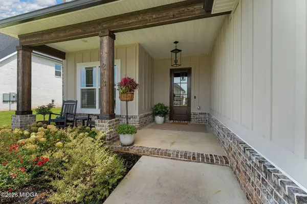 213 Old Hollow Way, Kathleen, GA 31047