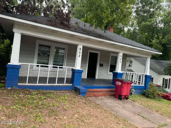 952 Curry Place