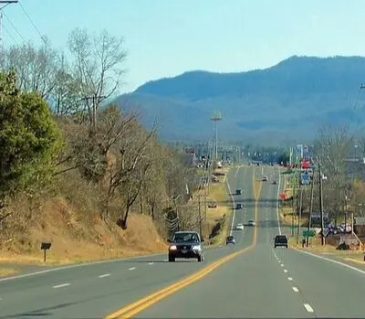 Rolling hills and peaceful countryside in Seymour TN