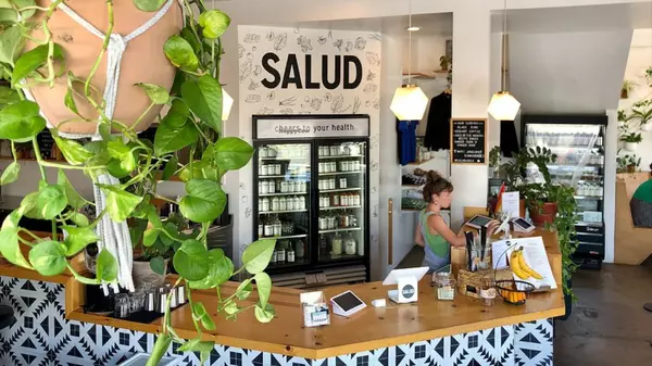 Salud Juice Long Beach: The Go-To Spot for Fresh Juice, Smoothies & Healthy Eats